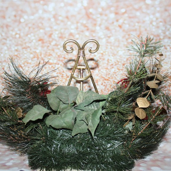 Vintage Floral Table Top Display For 8 X 10 Picture, Guest Book Christmas Theme - Picture 3 of 4